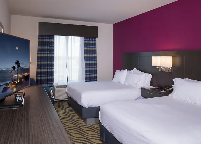 Holiday Inn Express Hutchison By Ihg