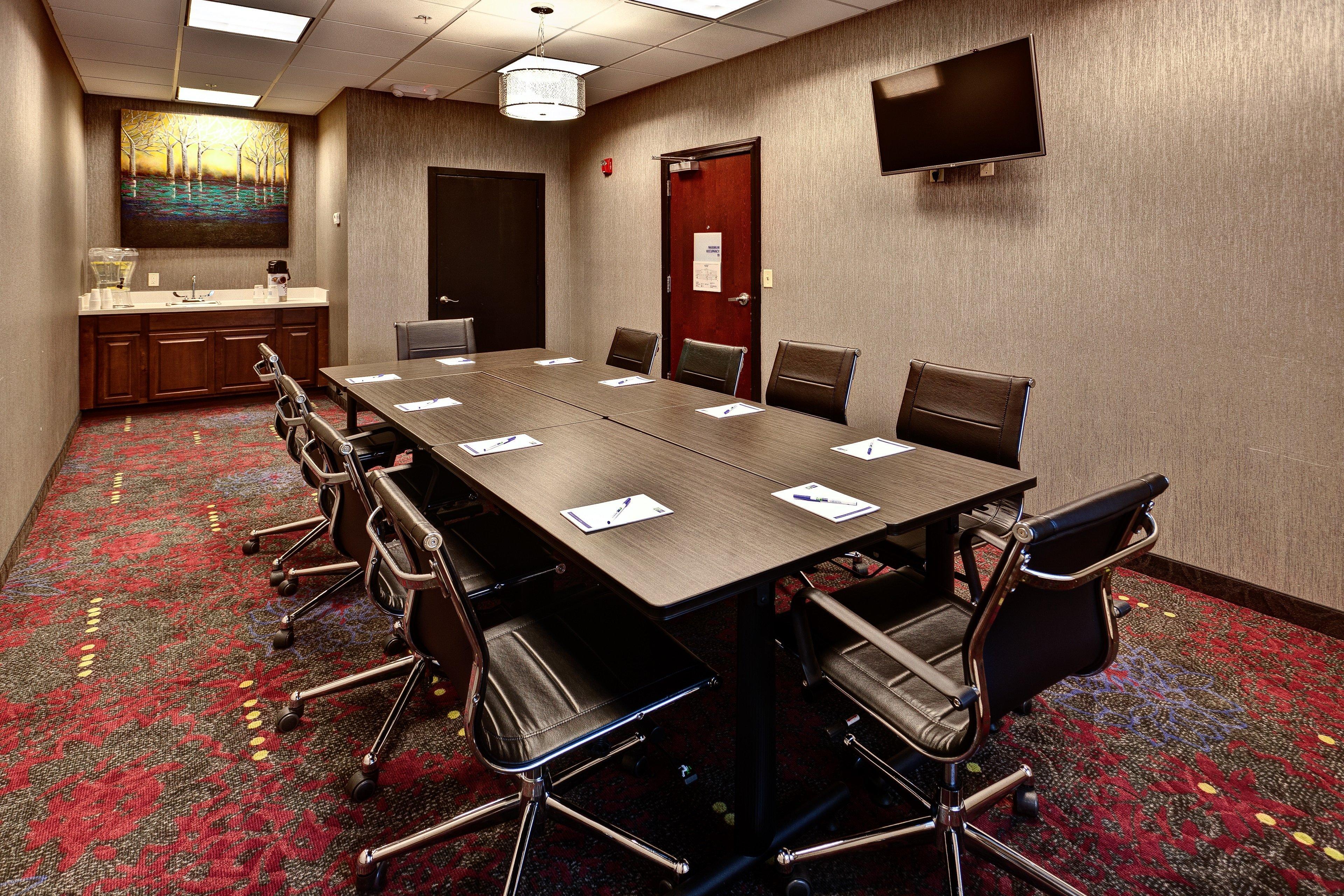 Express Hutchison By Ihg 2* Hutchinson