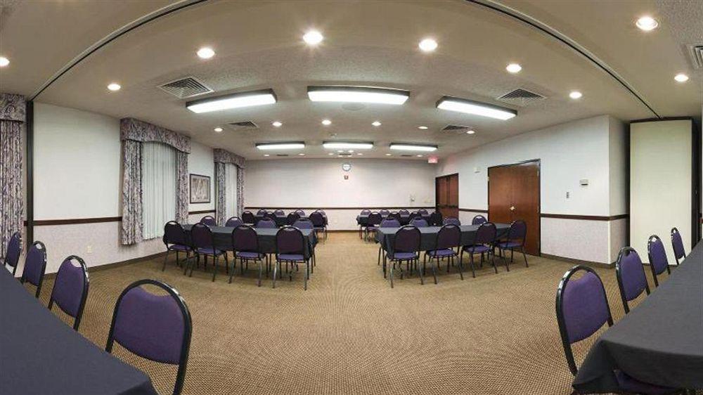 Express Hutchison By Ihg Hotel Hutchinson